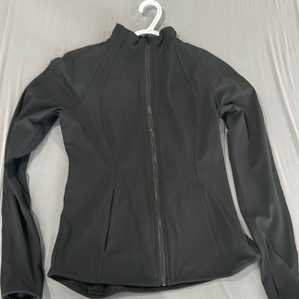 Yogalicious full zip hoodie medium
